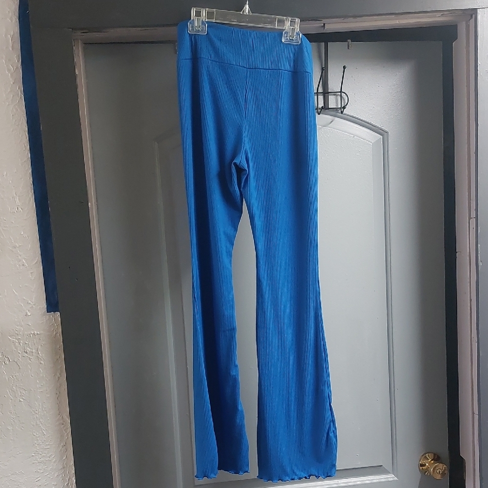 No Boundaries Ribbed Blue Top - Picture 5 of 15